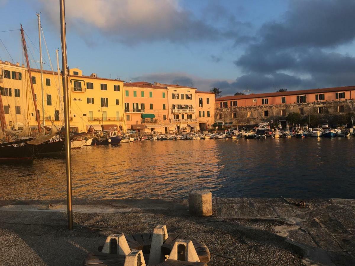 Hotel Le Stanze sul Mare Portoferraio Exterior foto
